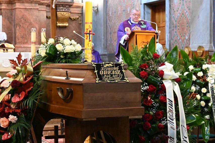 Msza pogrzebowa Krzysztofa Orkisza, zmarłego w wieku 77 lat...