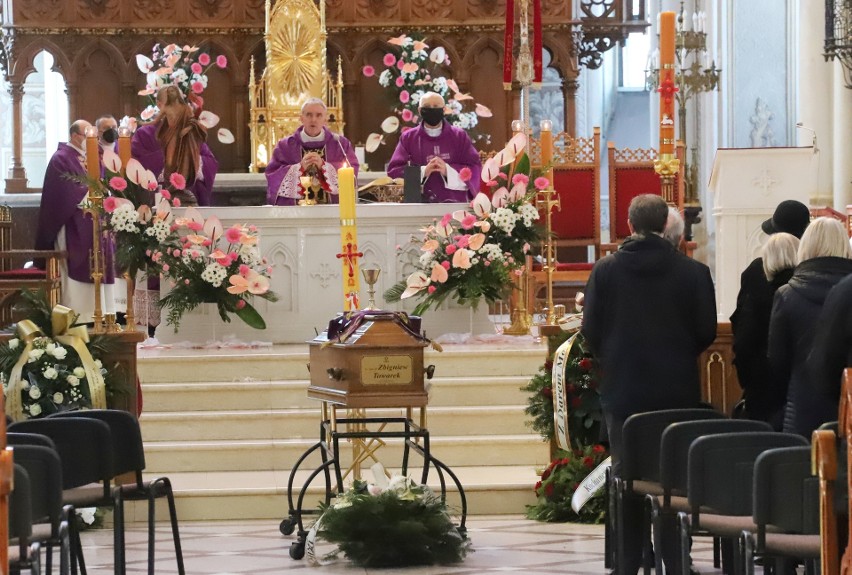 W środę, 21 kwietnia w radomskiej katedrze odbył się pogrzeb...
