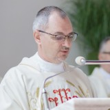 Mianowany 22 kwietnia przez papieża nowy biskup diecezji Daule w Ekwadorze, święcenia kapłańskie przyjął w Katedrze Rzeszowskiej