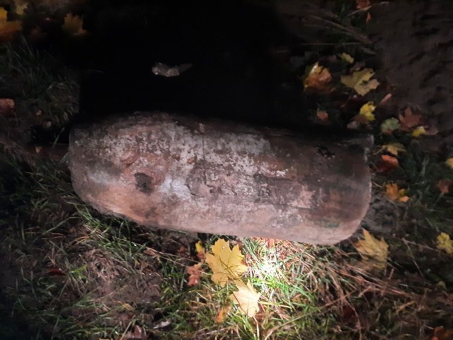 Niewybuch znaleziony 7 listopada w Suchatówce (gmina Gniewkowo) podczas prac polowych