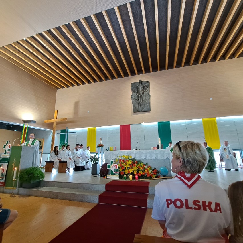 Niedzielna msza święta w parafii Resende