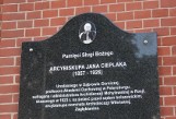 Dąbrowa Górnicza. Odsłonięto tablicę upamiętniającą abp. Jana Cieplaka. Znajduje się w Bazylice Najświętszej Maryi Panny Anielskiej