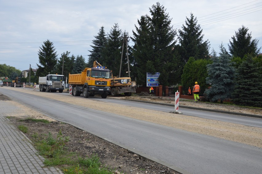 Żabno. Ludzie mają dosyć koszmaru związanego z remontem ulicy w centrum miasteczka