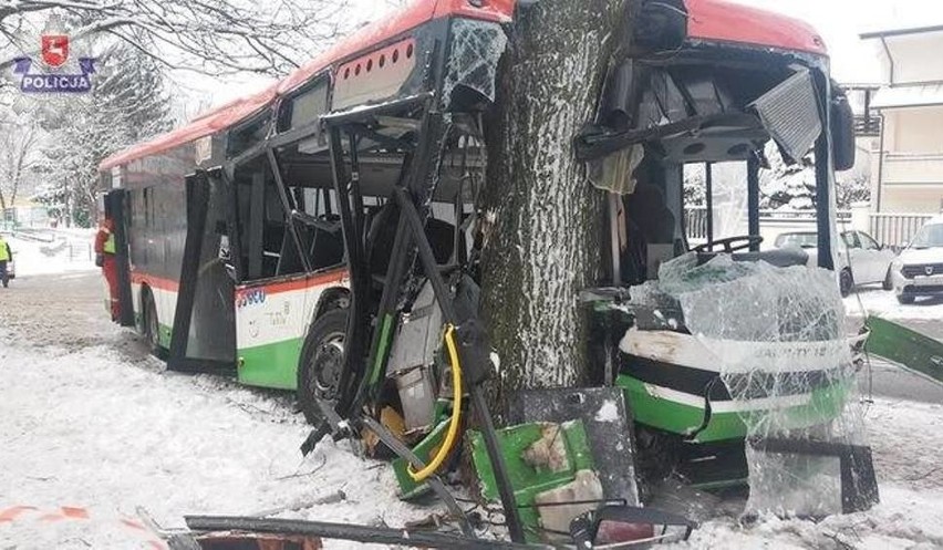 Wypadek autobusu MPK na Czechowie. Kierowca na razie bez zarzutów 