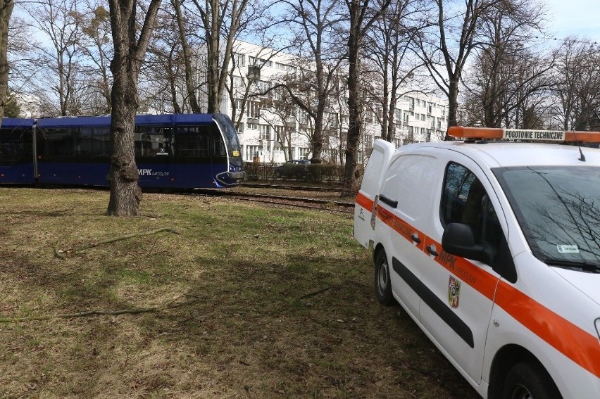 Wrocław: Dym w tramwaju. MPK pospiesznie wymienia gaśnice