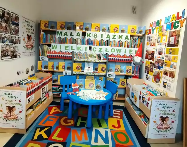 Atrakcyjny i kolorowy kącik w bibliotece w Imielnie wygrał w konkursie "Strefa Małej Książki w Twojej bibliotece".