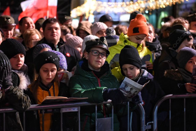 Z okazji 100-lecia wybuchu Powstania Wielkopolskiego na poznańskim Starym Rynku zorganizowano widowiskowy koncert pod tytułem „Wielkopolanie śpiewają Niepodległej. W chwilach próby zwycięstwo!”.Czytaj dalej -->