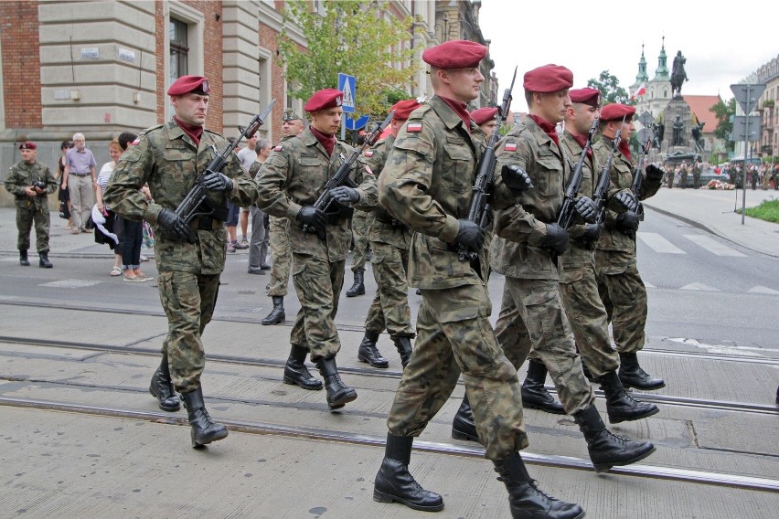 13.08.2013 krakow plac matejki swieto wojsko polskiego apel...