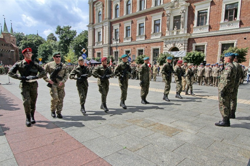 13.08.2013 krakow plac matejki swieto wojsko polskiego apel...