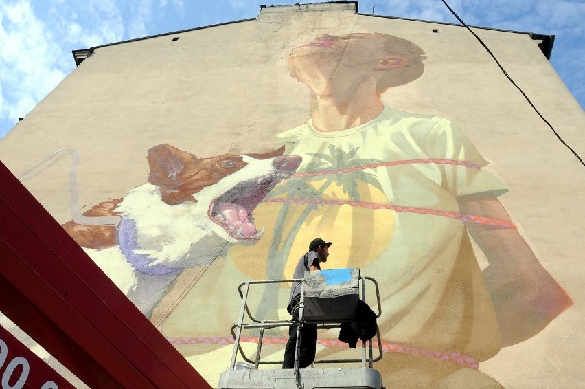 Mural na budynku przy Lubartowskiej.