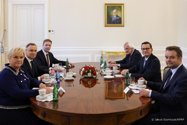 Na wtorek i środę prezydent Andrzej Duda zaprosił przedstawicieli komitetów wyborczych, które będą miały swoją reprezentację w przyszłym Sejmie na konsultacje.