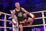 Wrócili z tarczą! Bokserzy z Akademii Holistycznej w Skarżysku udanie zawalczyli na gali białych kołnierzyków Wojda Boxing Night w Radomiu