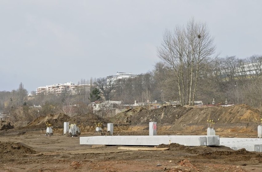 Toruń      Budowa mostu drogowego