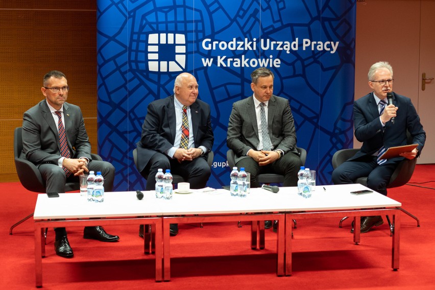 Kraków: Uchodźcy z Ukrainy chcą pracować i prowadzić firmy. To wyzwanie, ale i wielka szansa na rozwój gospodarczy stolicy Małopolski