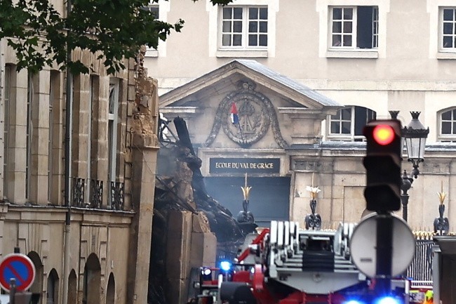Tragiczny bilans eksplozji w Paryżu. 30 osób rannych, w tym siedem w stanie krytycznym. Dwie osoby zaginęły