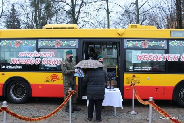 Poprzednie edycje wigilijnego stołu dla potrzebujących.