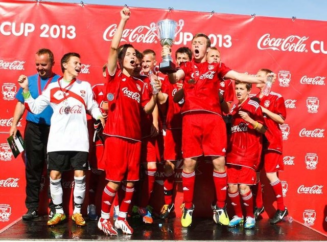 Gimnazjaliści z Brzegu- zwycięzcy Coca-Cola Cup w 2013 roku w województwie opolskim.