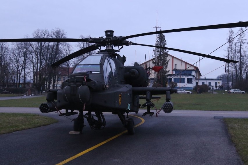 Wojskowe śmigłowce nad Kielcami. Amerykańscy żołnierze lądowali w Masłowie 