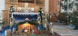 Przepiękna, misternie wykonana szopka bożonarodzeniowa w kaplicy w Kobylnikach. To dzieło miejscowych gospodyń. Zobaczcie zdjęcia