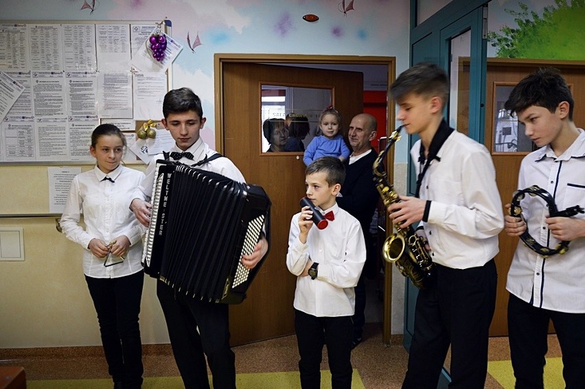 Gorlice. Młodzi muzycy podarowali pacjentom szpitala wspaniały muzyczny dar gorących serc
