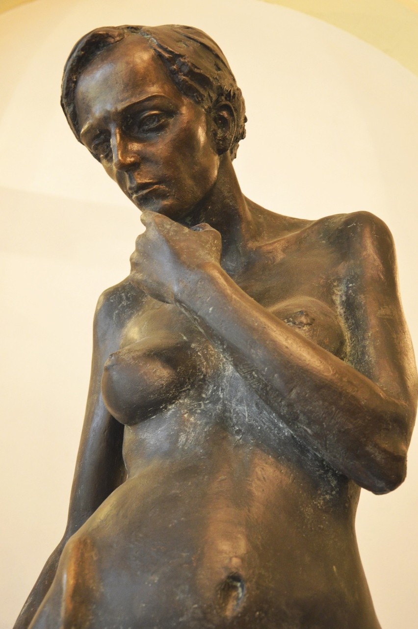 Prace Dawida Szymczyka, utalentowanego rzeźbiarza z Chrobrza w Pałacu Wielopolskich