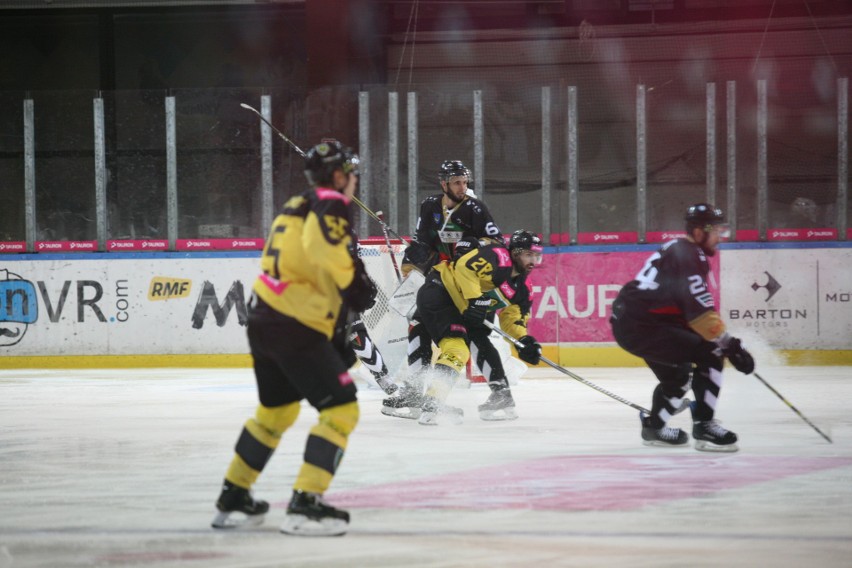 Tauron KH GKS Katowice wziął rewanż na GKS Tychy (5:2). Na...