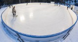 Sztuczne lodowisko w Kozienicach rusza w sobotę 2 grudnia, o ile pozwoli na to pogoda