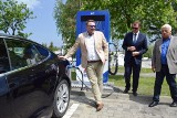 W Bielsku-Białej ruszyła pierwsza miejska stacja ładowania pojazdów elektrycznych ZDJĘCIA