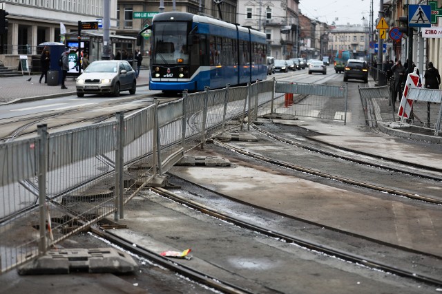 W rejonie Korony już trwają prace, ale najgorszy etap dla pasażerów rozpocznie się 25 stycznia. Wtedy ulicą Kalwaryjską przestaną kursować tramwaje