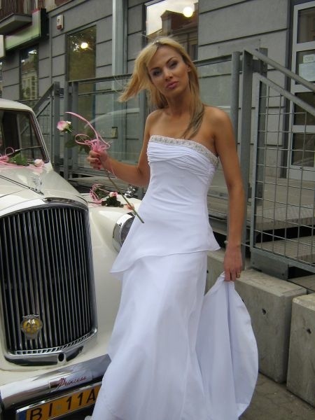 Suknia ślubna może być piękna, a jednocześnie lekka i...