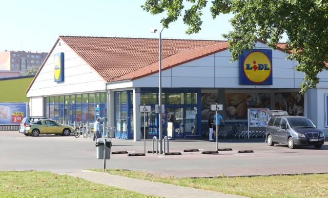 GODZINY OTWARCIA SKLEPÓW W PONIEDZIAŁEK WIELKANOCNY: LIDLW Poniedziałek Wielkanocny (Lany Poniedziałek) sklepy sieci Lidl są zamknięte. 