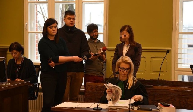 Agnieszka P. po raz drugi dostała w Sądzie Rejonowym w Toruniu dużo czasu na ustosunkowanie się do zarzutów. Kolejne wyjaśnienia ma składać w kwietniu. Jej adwokatem jest Weronika Król-Dybowska.