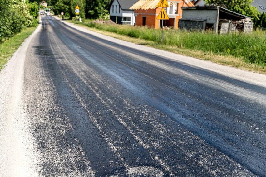 Tak wygląda odcinek drogi powiatowej w Klepaczach. Stan na...