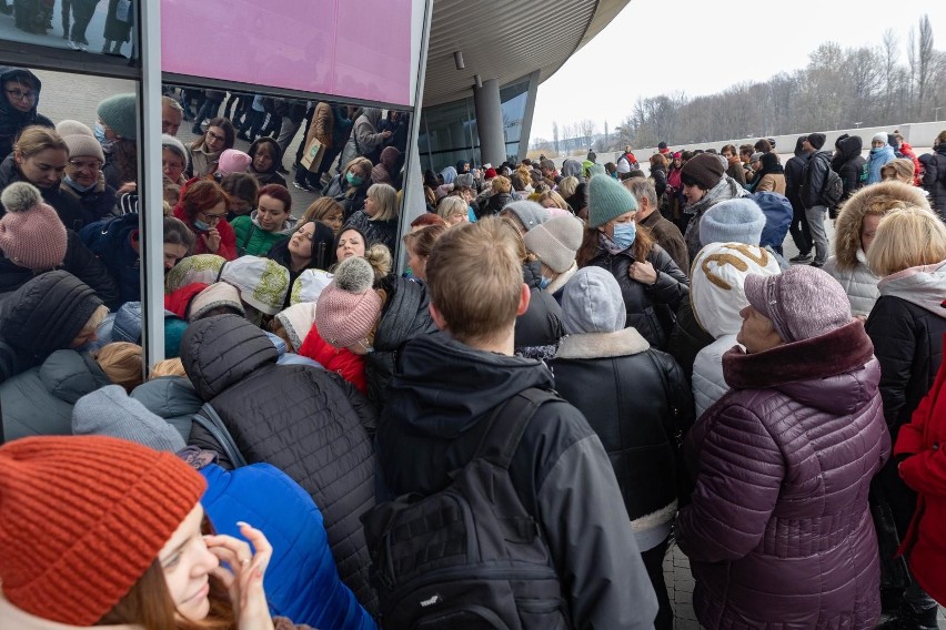 Kraków. Uchodźcy z Ukrainy mogą ubiegać się o dodatkową pomoc finansową. Chodzi o ponad 2 tys. złotych