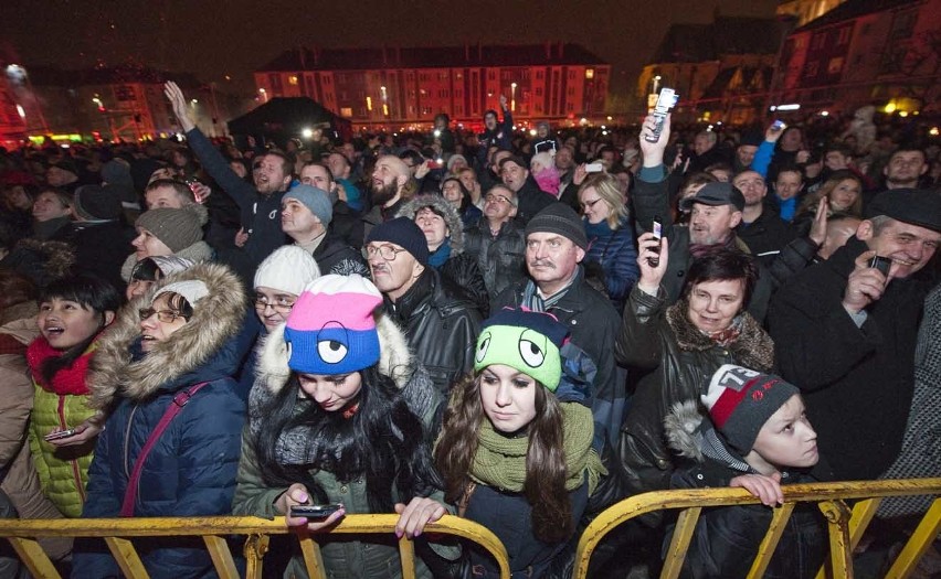 Powitanie Nowego Roku 2015 w Koszalinie na placu przed...