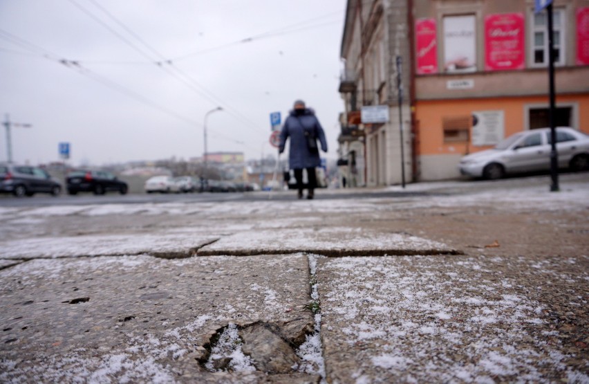 Szykują się zmiany na Lubartowskiej. Plan minimum to przebudowa chodnika, maksimum - zawężenie jezdni