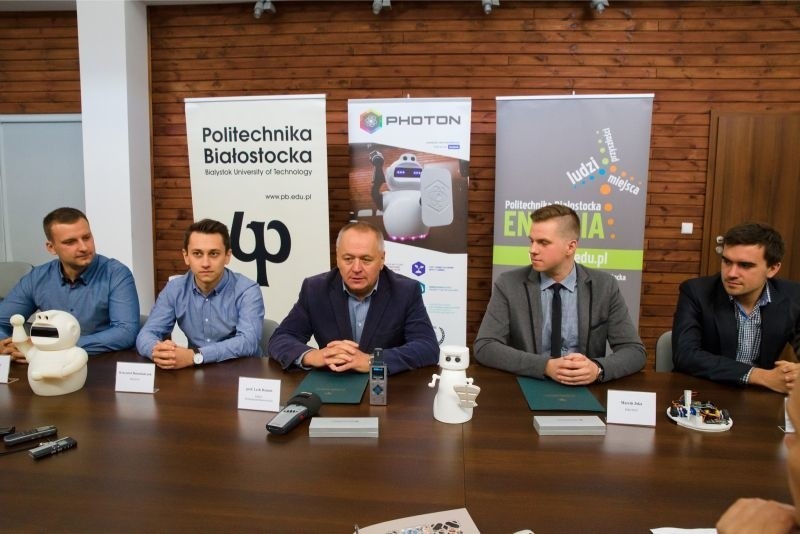 Politechnika Białostocka. Nowoczesny robot Photon będzie uczył dzieci (zdjęcia, wideo)