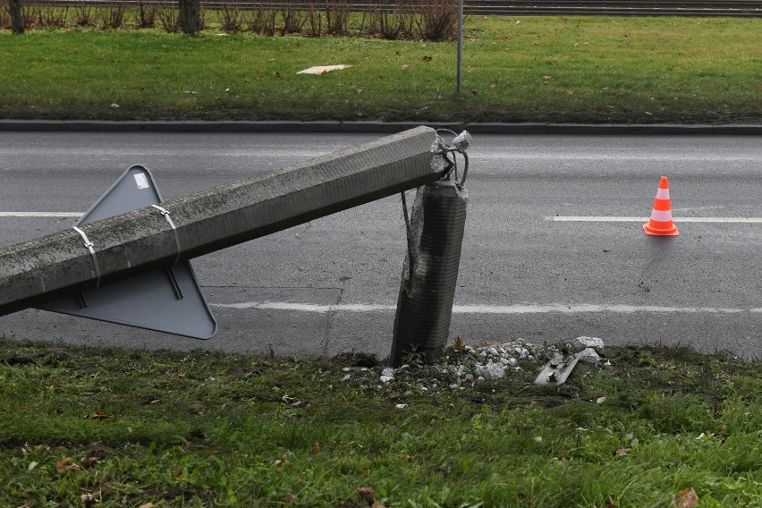 Na ul. Hetmańskiej zderzyły się dwa auta. Jedno z nich...