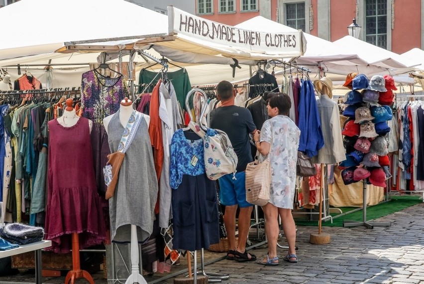 Jarmark św. Dominika w Gdańsku. Kolorowe stragany i tłumy kupujących [zdjęcia]