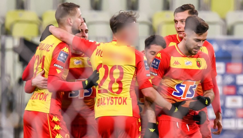 Jagiellonia Białystok rozwiązała umowę z Kamilem W. Piłkarz...