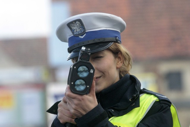 Policjanci zapraszają w swoje szeregi (zdjęcie ilustracyjne)