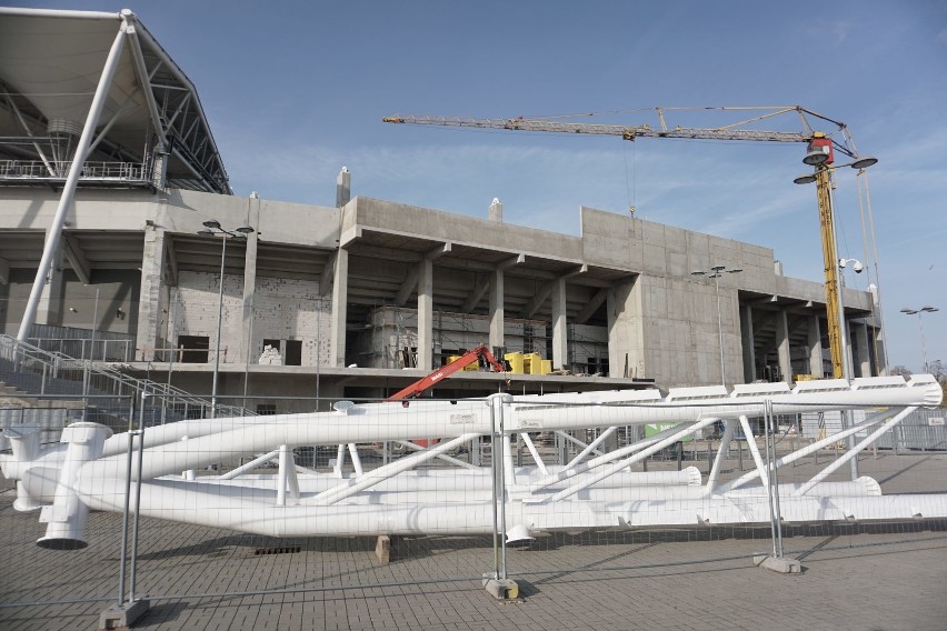 Budowa stadionu ŁKS. Dziś w nocy będzie trudniej przejechać autostradą A1 [ZDJĘCIA]