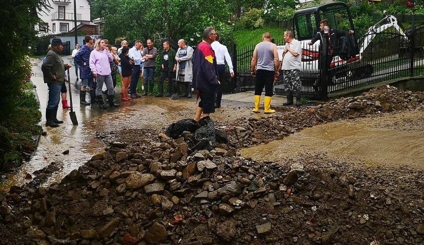 Ochotnica Dolna. Ulewa uderzyła w gminę. Najbardziej ucierpiała Tylmanowa 