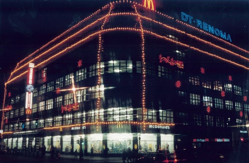 W 1993 roku w Renomie otworzył się pierwszy McDonald.