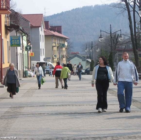 Górny rynek w Ustrzykach Dolnych. To tu zostanie otwarty jeden z trzech ogródków piwnych. Fot. Krzysztof Potaczała