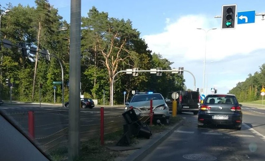 Niedzielny wypadek na skrzyżowaniu Ciołkowskiego ze...