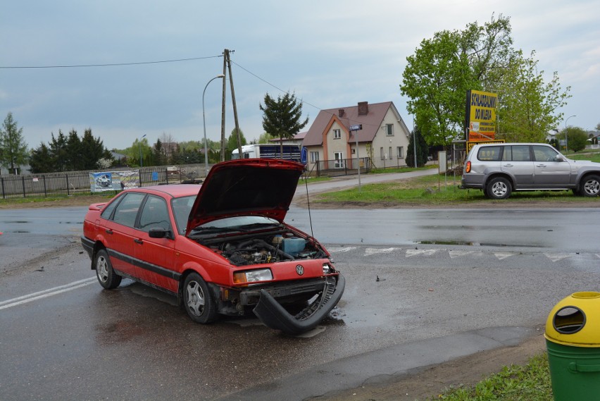 Wypadek na skrzyżowaniu ulic Słowackiego i Narutowicza. Jedna osoba w szpitalu [ZDJĘCIA+WIDEO]
