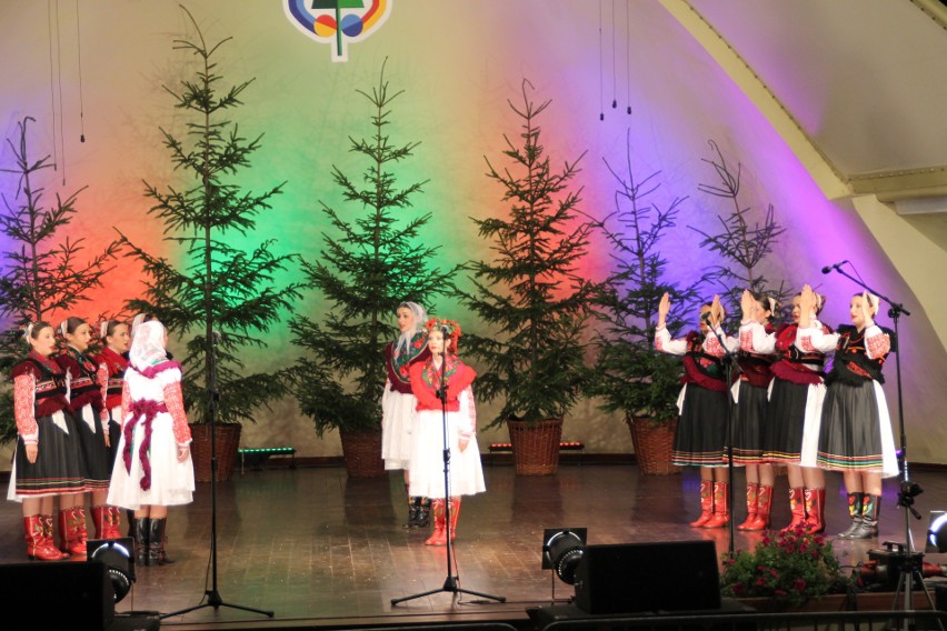 W Wiśle trwają Międzynarodowe Spotkania Folklorystyczne.