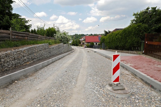 Kompleksowa modernizacja ulicy Reformackiej w Wieliczce zmierza do finału. Inwestycja za 3,2 mln zł ma zakończyć się najpóźniej w połowie tegorocznych wakacji