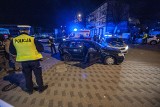 Pościg w Koszalinie: Przejechał policjantowi po nogach. Funkcjonariusz wyciągnął broń i strzelił w opony [ZDJĘCIA]